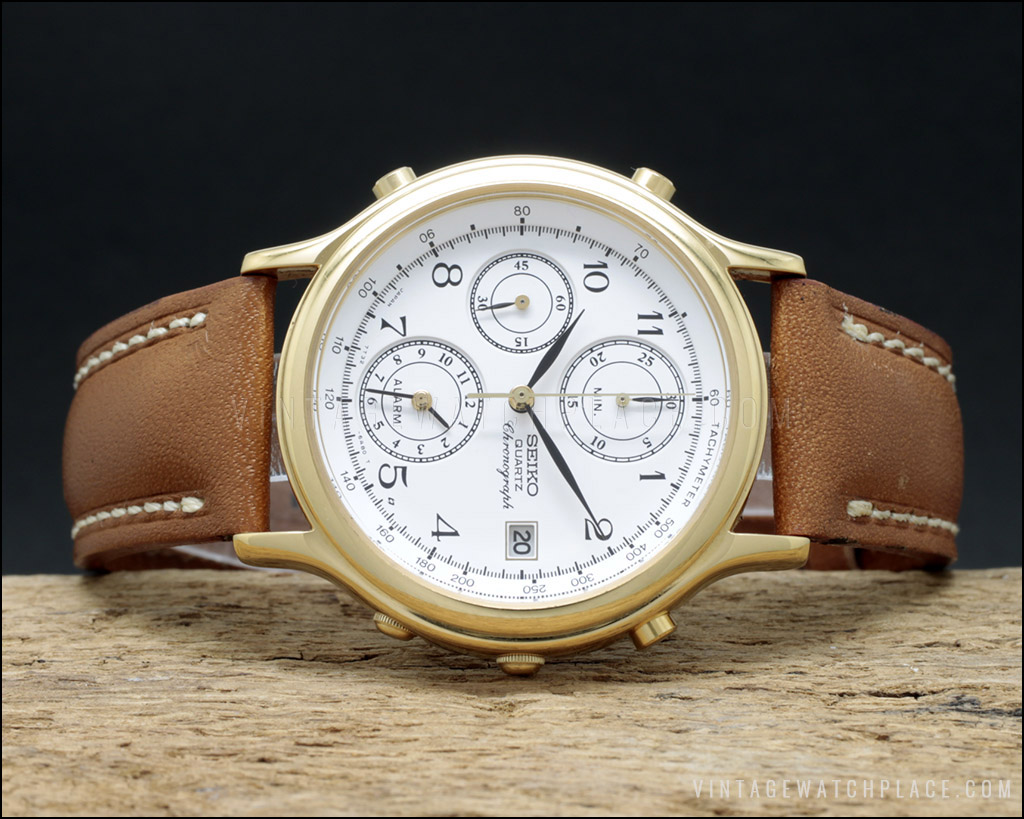 New Old Stock Seiko quartz vintage chronograph, 7T32-6A50 SDW036J, gold  plated, with original strap and buckle.