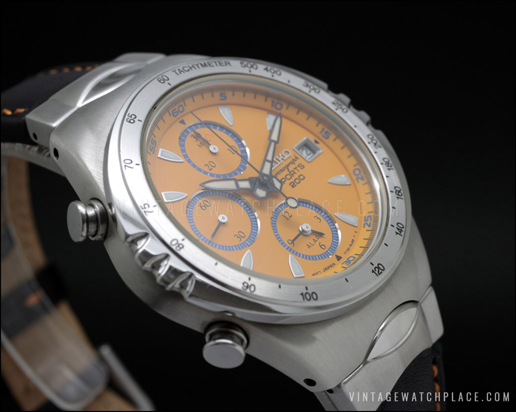 New Old Stock Seiko Macchina Sportiva Giugiaro design 200 meters, it's a  Quartz Chronograph watch, 7T32-6H60, DeLorean and BMW M1 Designer, ready to  wear in NOS condition.