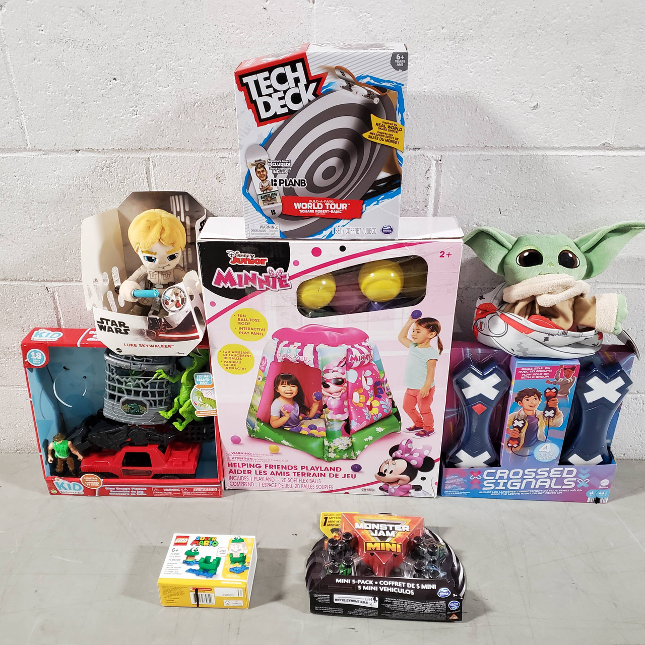 207 Units of Toys - MSRP $4,041 - Returns (Lot # 662318)