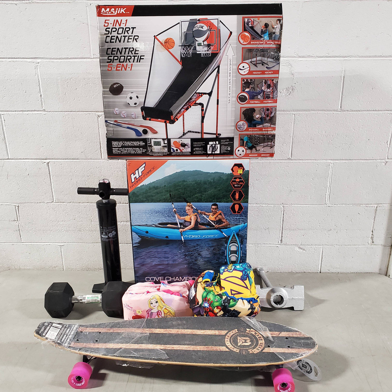 76 Units of Sports & Outdoor - MSRP $3,470 - Returns (Lot # 668612)