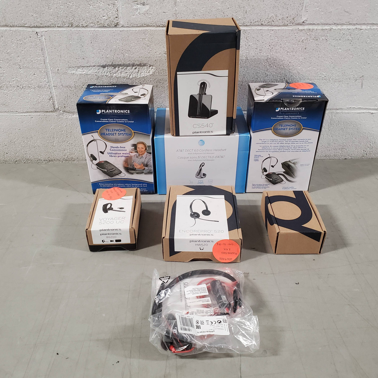 39 Units of Office Electronics - MSRP $5,509 - Returns (Lot # 671070)