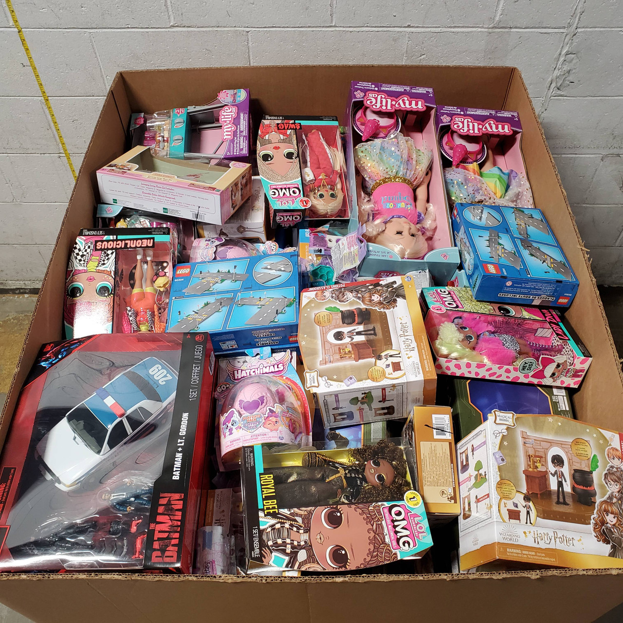 214 Units of Toys - MSRP $3,158 - Returns (Lot # 673237)