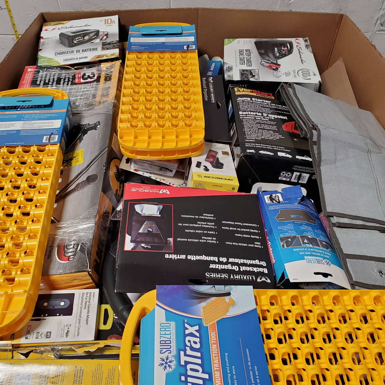 379 units of Automotive - MSRP $6,688 - Returns (Lot # 679806)