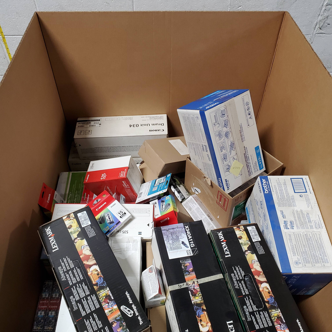 110 units of Ink & Toners - MSRP $6,834 - Like New (Lot # 682002)