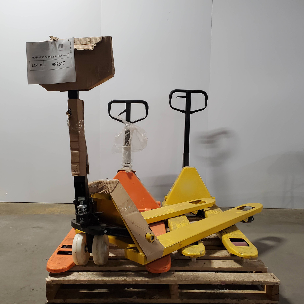 3 units of High Value Hydraulic Pallet Trucks - MSRP $1,890 - Salvage (Lot # 692517)