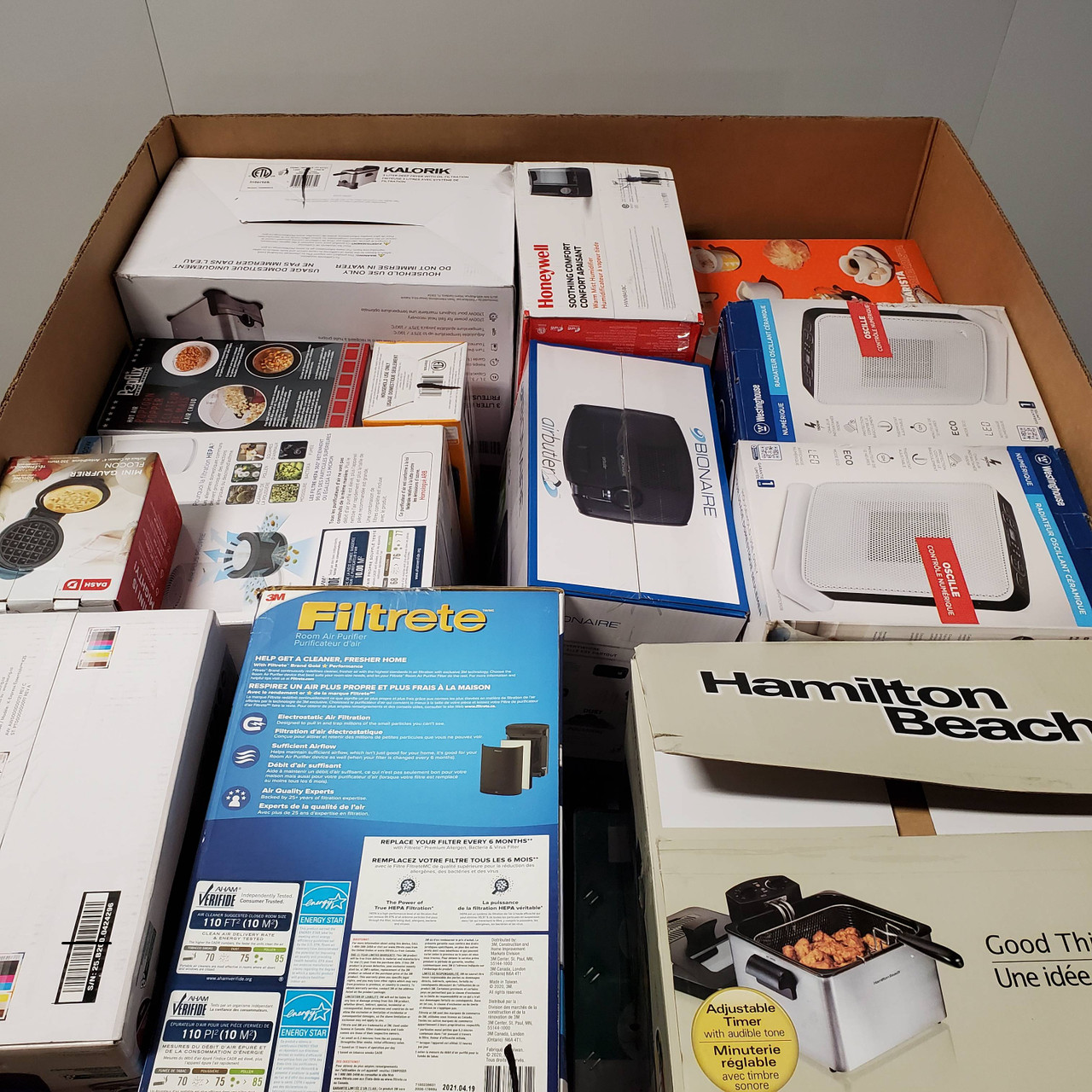 21 units of Small Appliances - MSRP $2,297 - Returns (Lot # 696541)