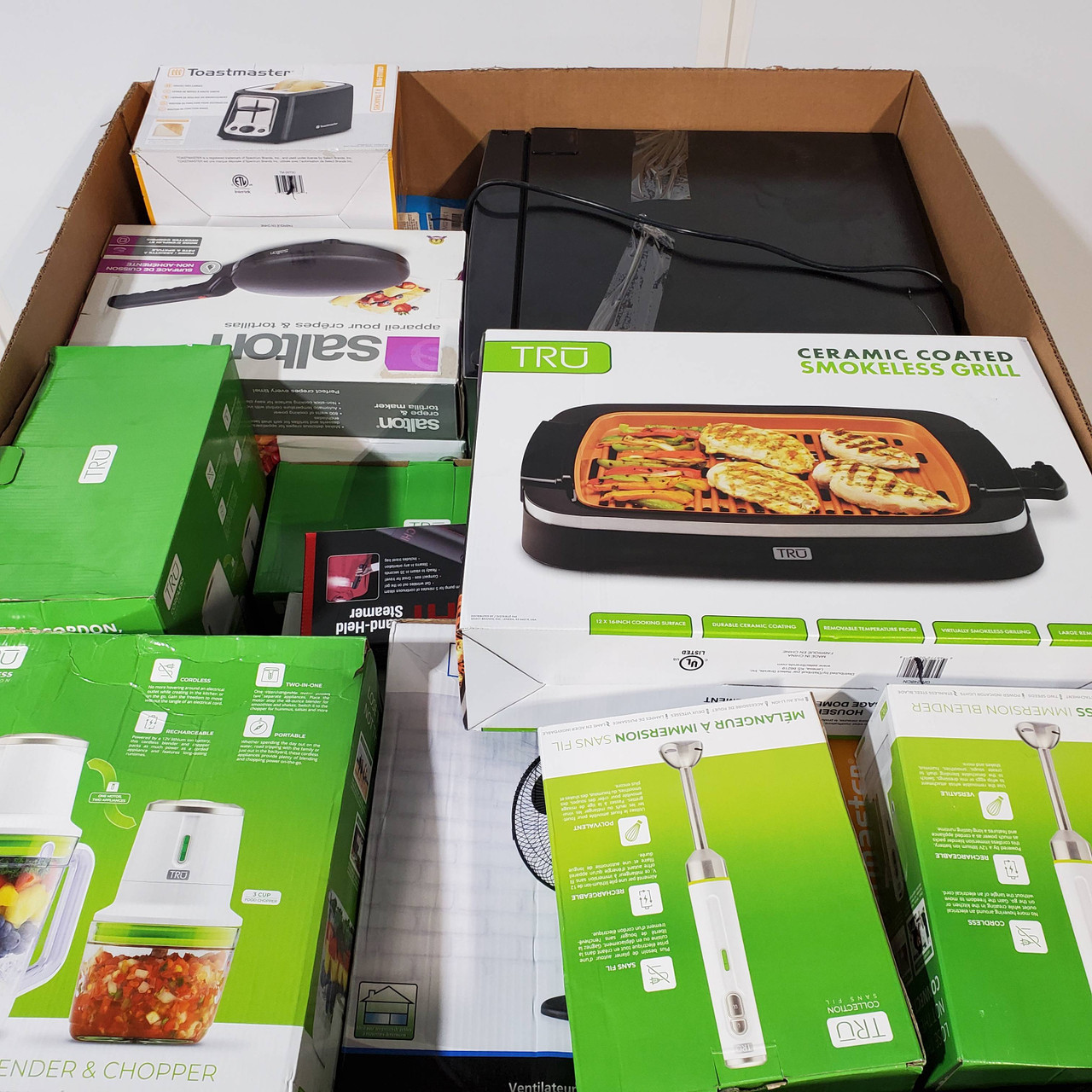 25 units of Small Appliances - MSRP $1,619 - Returns (Lot # 702342)