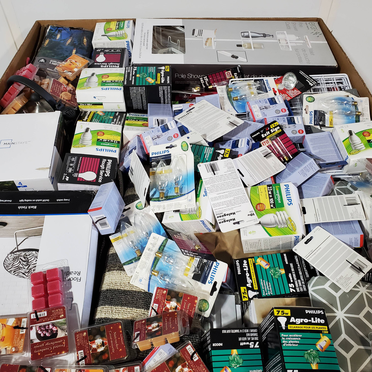 343 units of Home Products - MSRP $4,841 - Returns (Lot # 703721)
