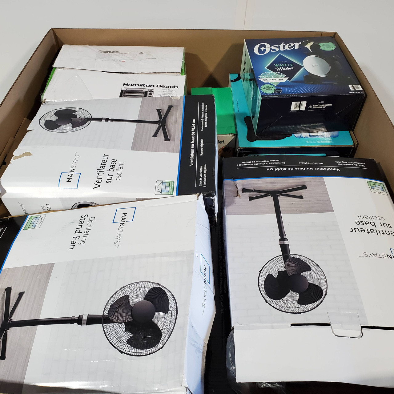 19 units of Small Appliances - MSRP $1,647 - Returns (Lot # 705447)