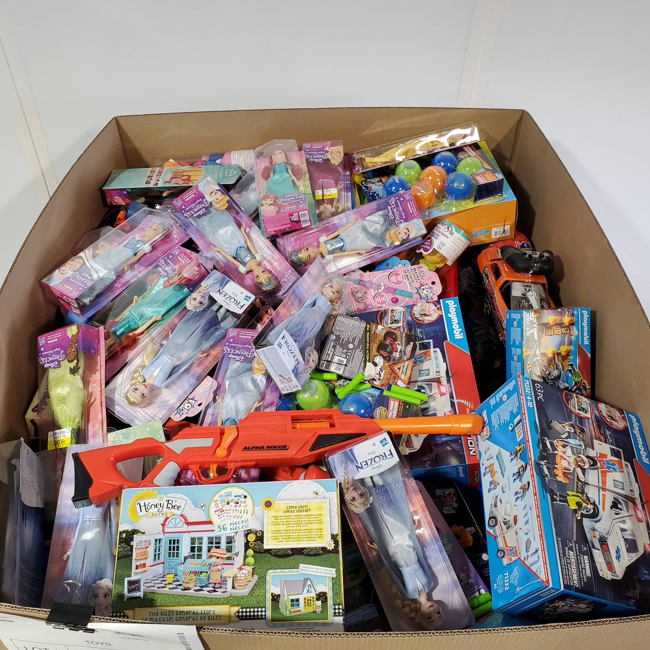 164 units of Toys - MSRP $2,906 - Returns (Lot # 706114)