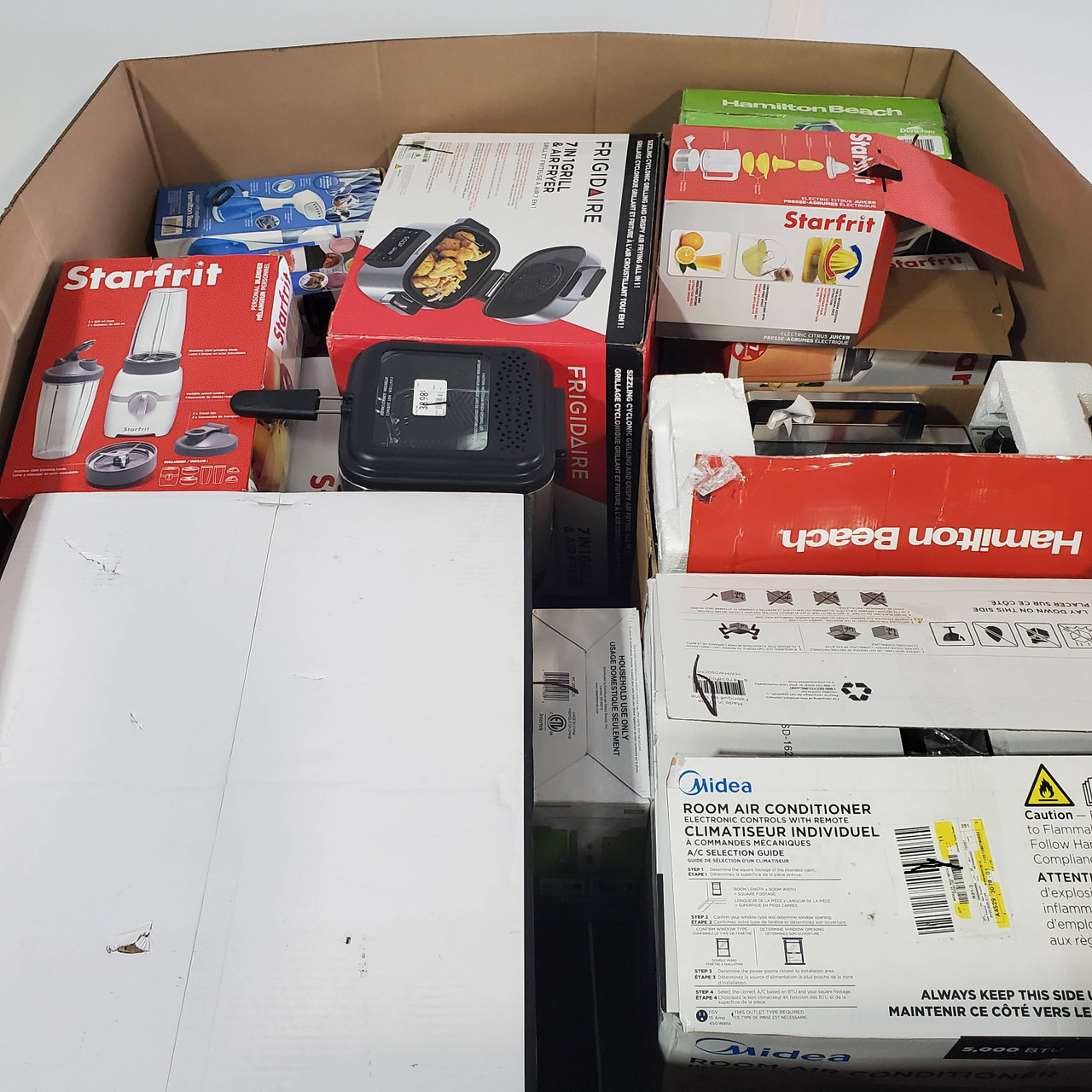 21 units of Small Appliances - MSRP $1,833 - Returns (Lot # 710729)