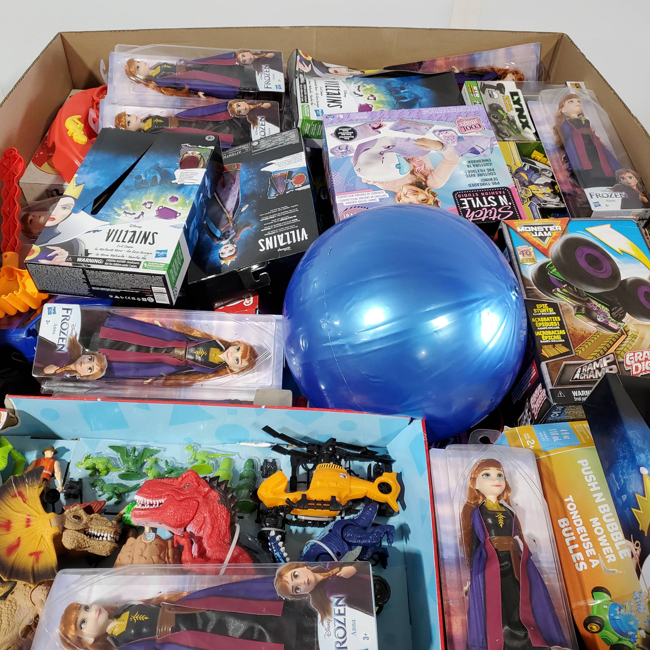 183 units of Toys - MSRP $3,718 - Returns (Lot # 712214)