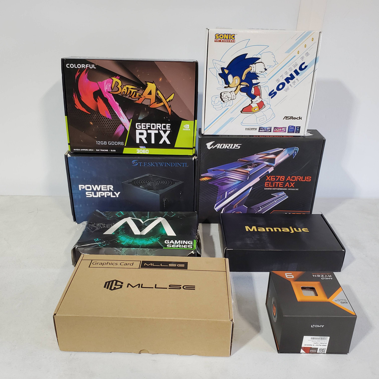 16 units of High Value Computer Components - High Value - MSRP $6,554 - Salvage (Lot # 717944)