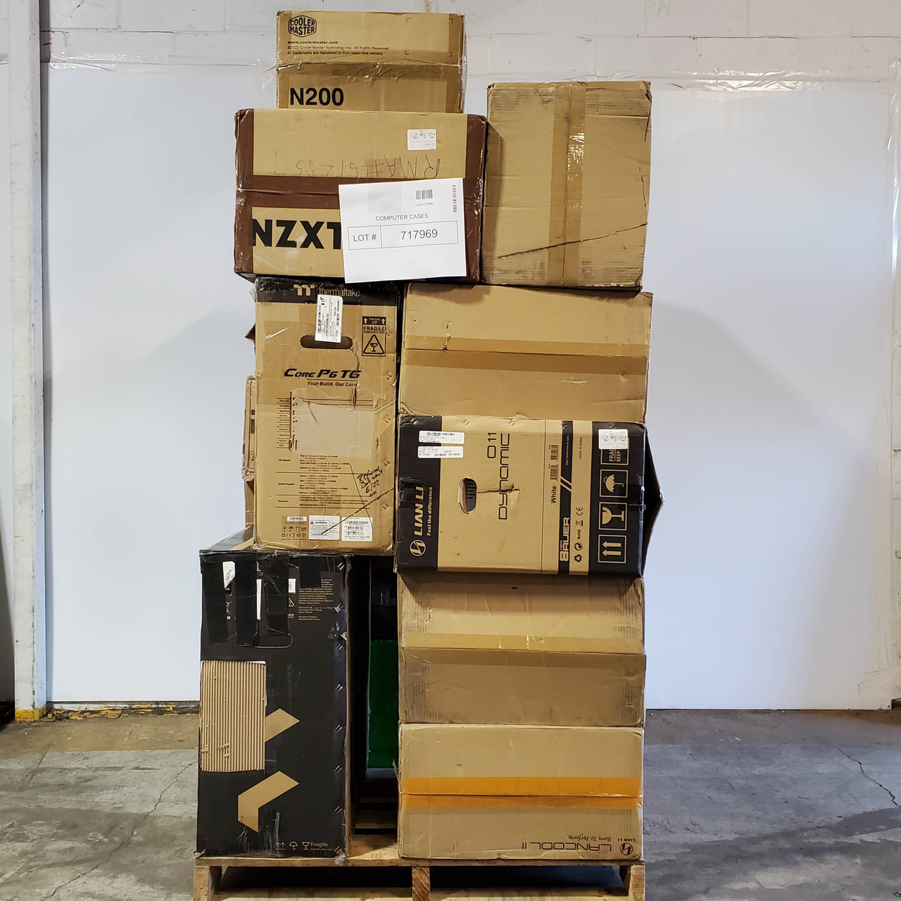 23 units of Computer Cases - MSRP $4,020 - Salvage (Lot # 717969)