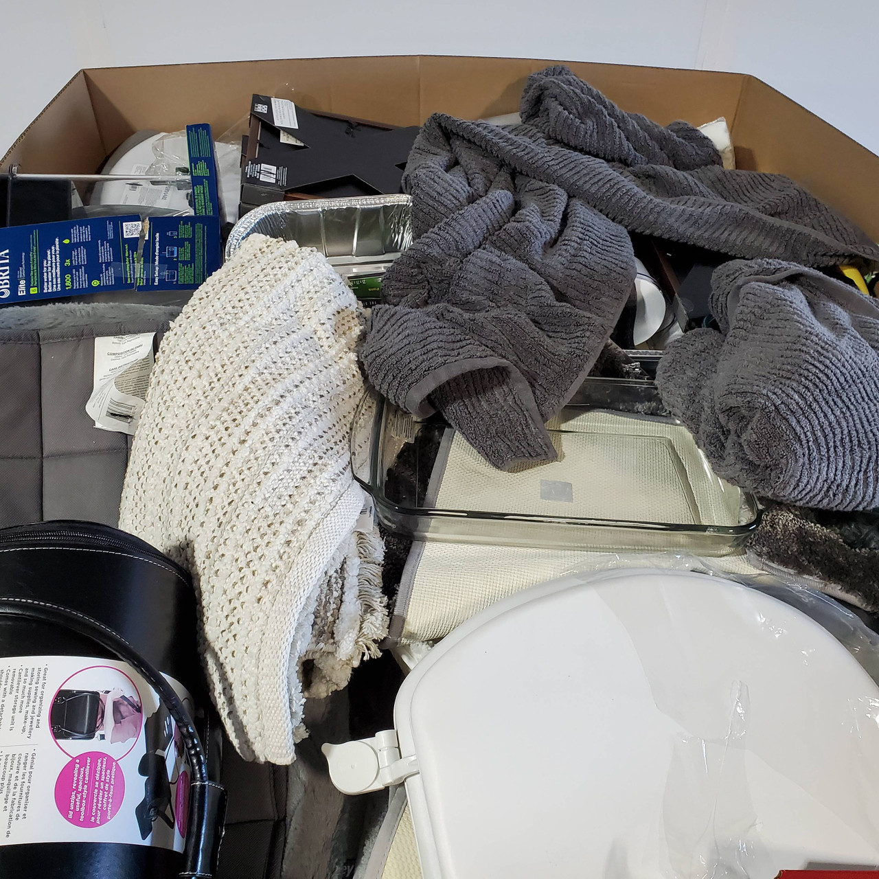 150 units of Home Products - MSRP $2,125 - Returns (Lot # 716718)