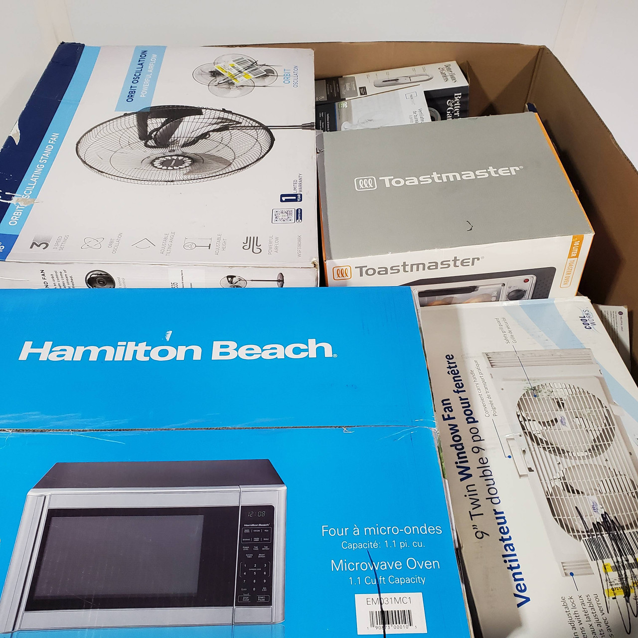 19 units of Small Appliances - MSRP $1,318 - Returns (Lot # 720140)