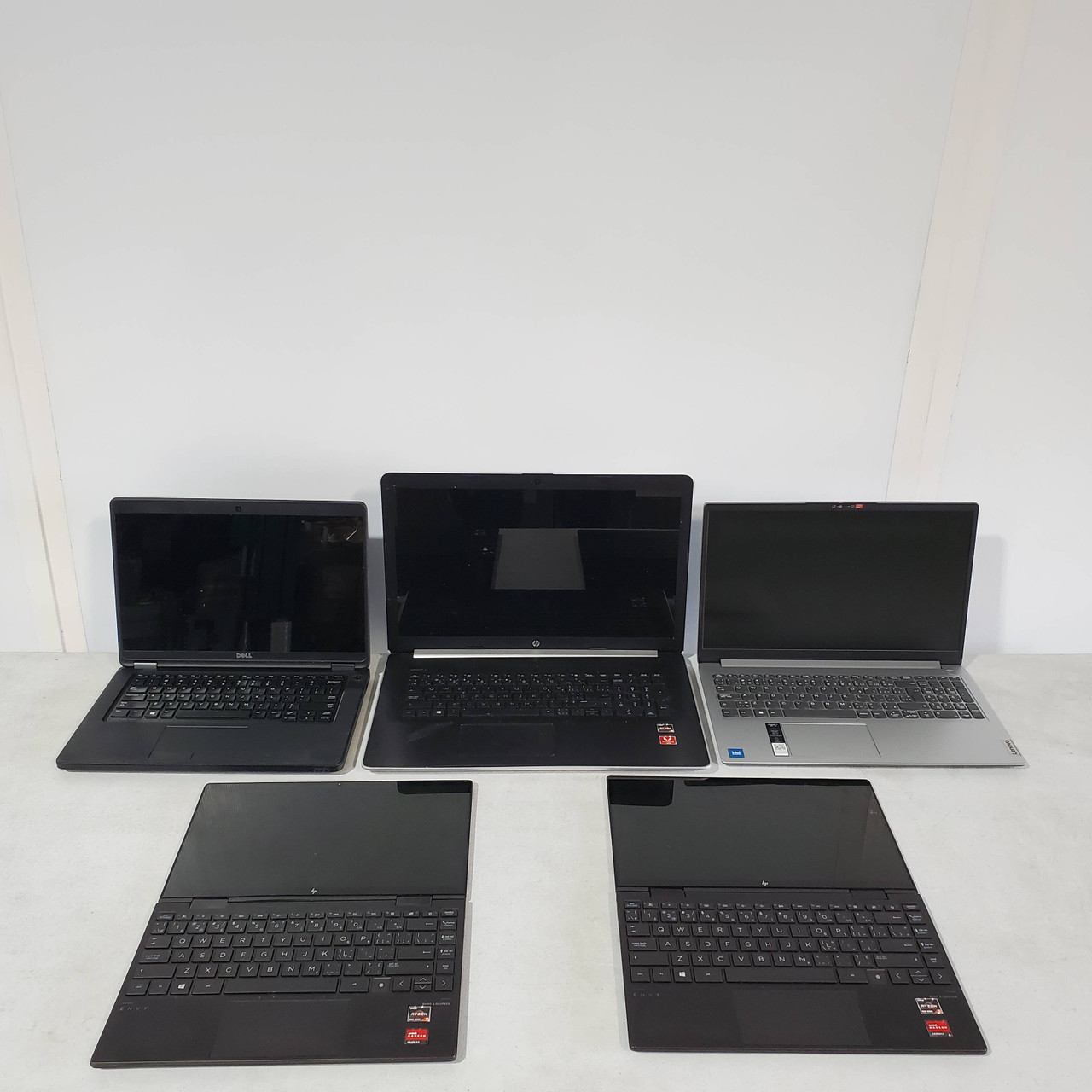 5 units of Laptops - MSRP $3,247 - Salvage (Lot # 724520)