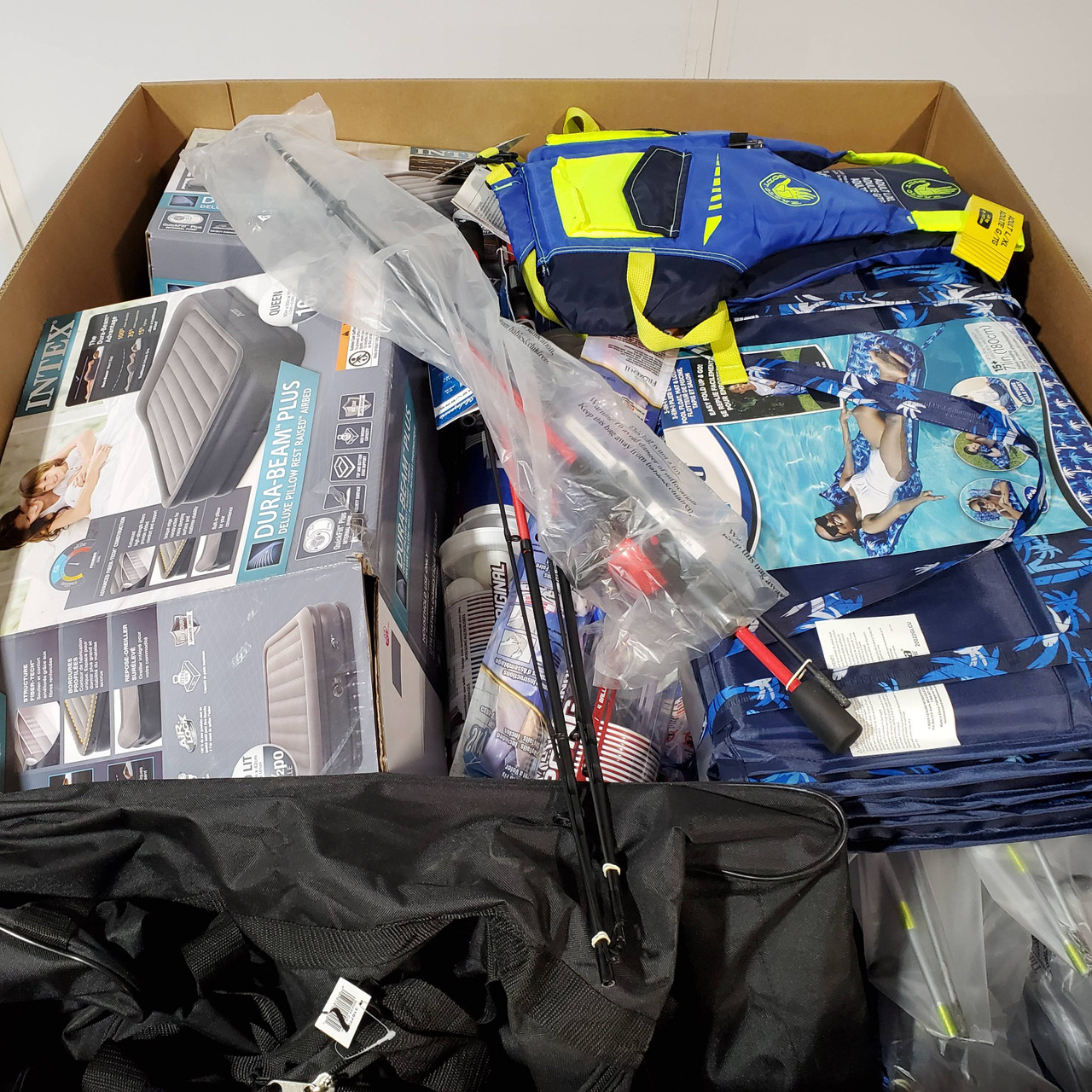 88 units of Sports & Outdoor - MSRP $2,283 - Returns (Lot # 731628)