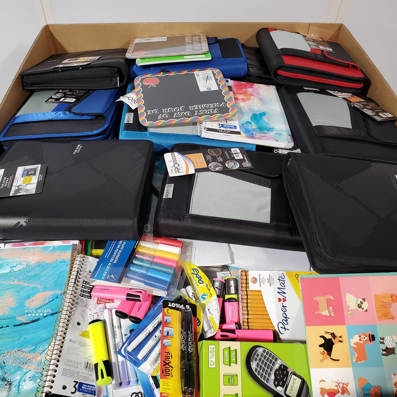 1375 units of Office & School Supplies - MSRP $5,637 - Returns (Lot # 733739)
