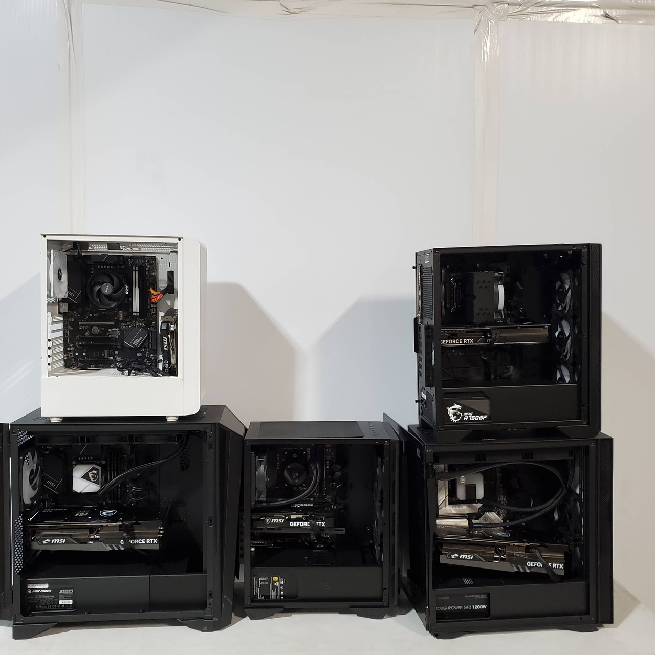 5 units of High Value Desktops - High Value - MSRP $13,348 - Salvage (Lot # 741447)