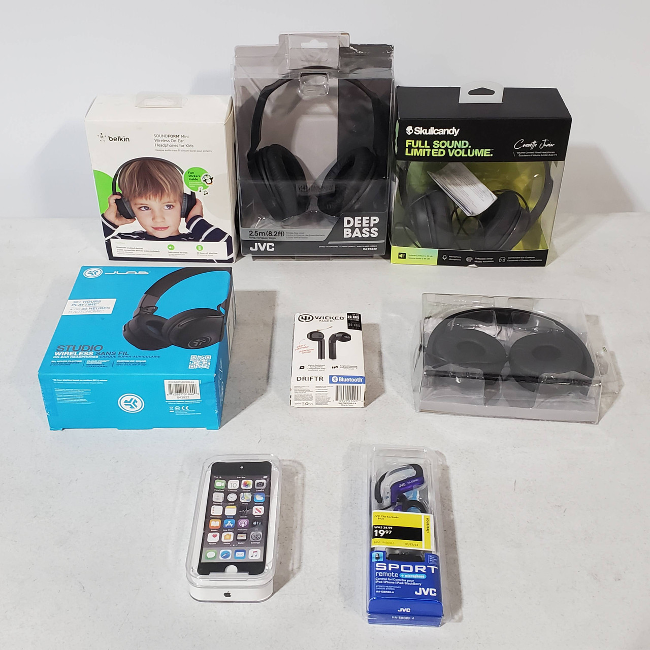 86 units of Headphones - MSRP $7,327 - Returns (Lot # 744306)