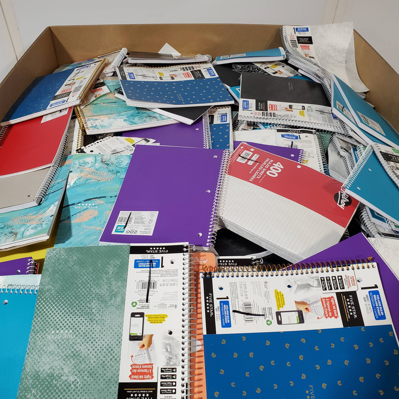645 units of Office & School Supplies - MSRP $3,783 - Returns (Lot # 750130)