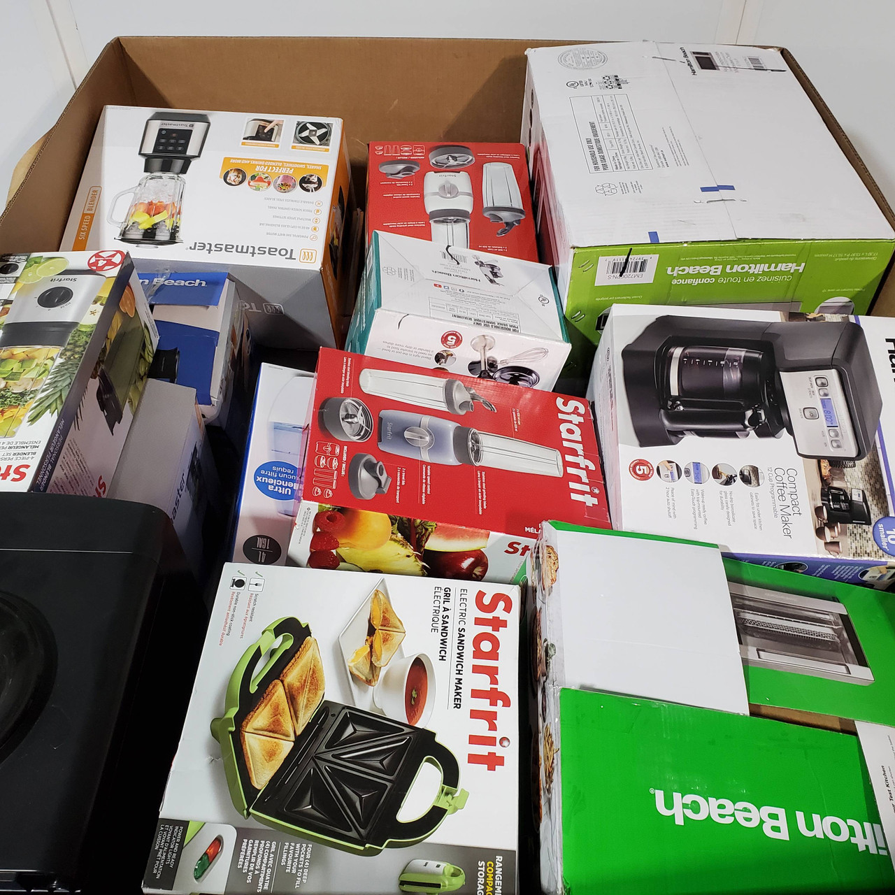 34 units of Small Appliances - MSRP $1,888 - Returns (Lot # 755656)