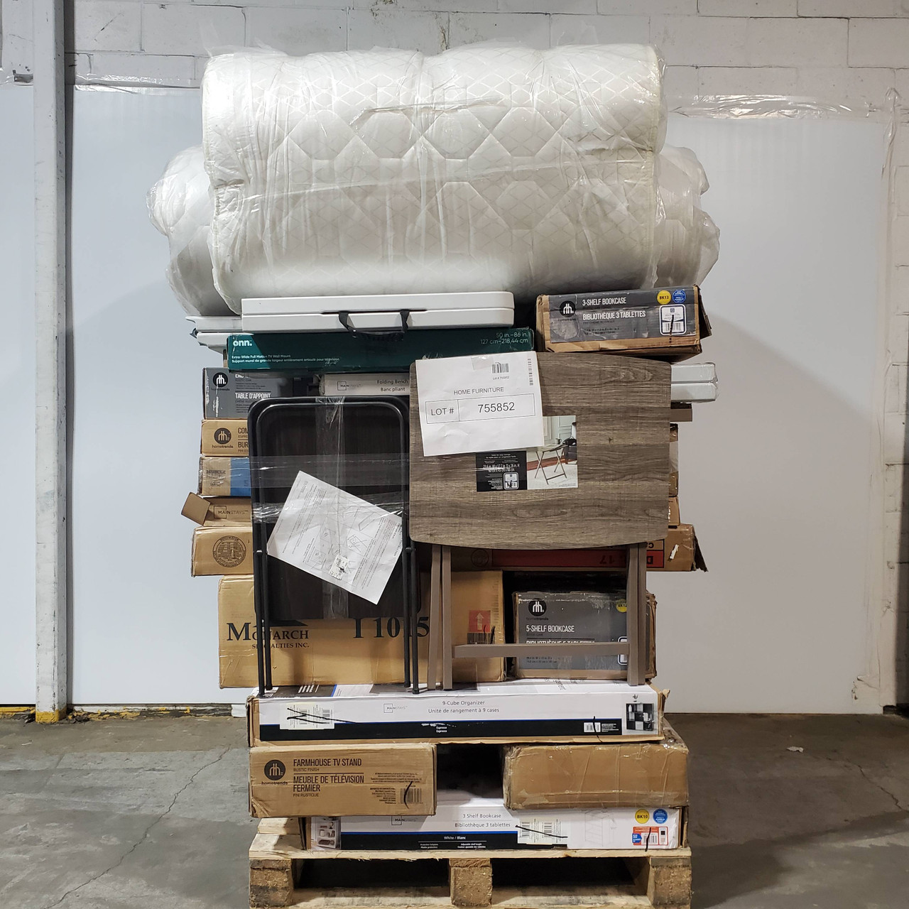 34 units of Home Furniture - MSRP $3,404 - Returns (Lot # 755852)