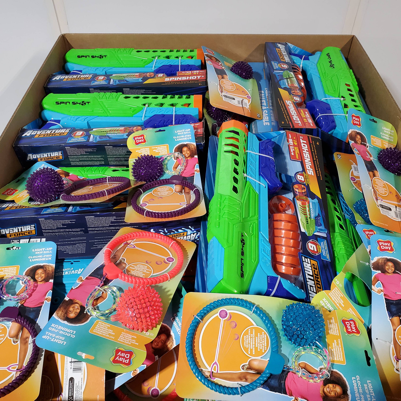 95 units of Summer Toys - MSRP $1,349 - Like New (Lot # 757305)