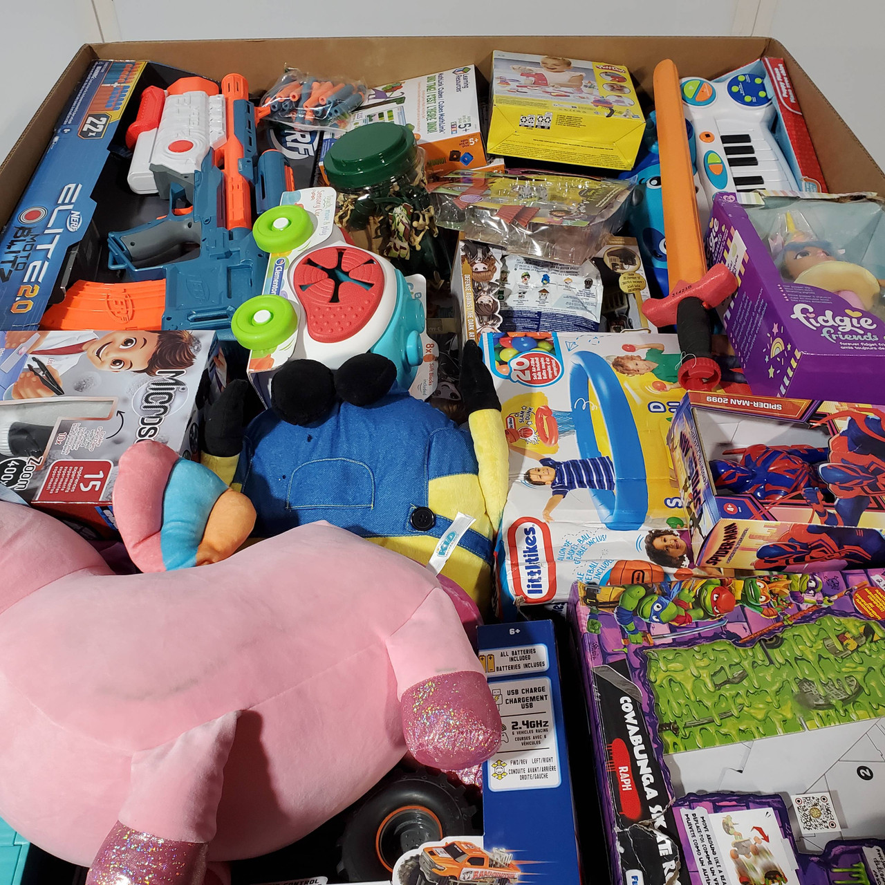 121 units of Toys - MSRP $2,809 - Returns (Lot # 764140)