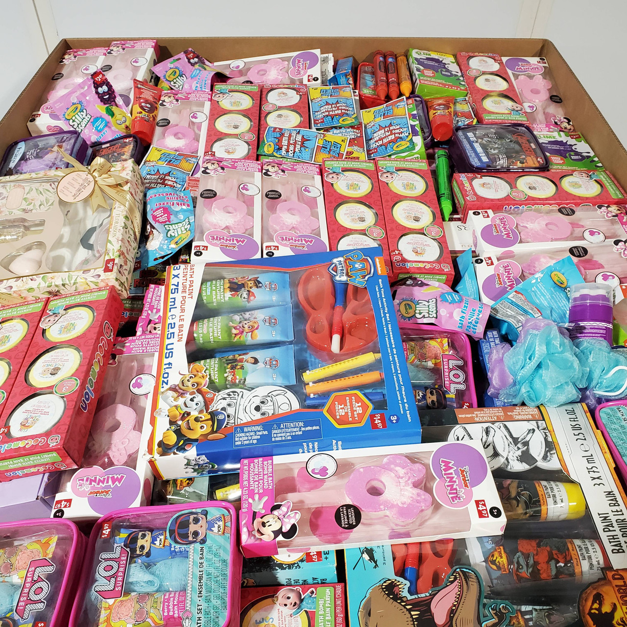 712 units of Kids Bath Products - MSRP $3,758 - Like New (Lot # 767222)