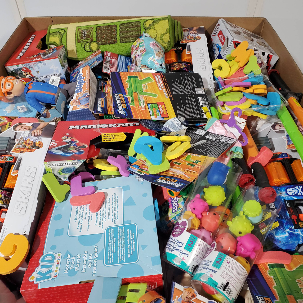 172 units of Toys - MSRP $4,506 - Returns (Lot # 771924)