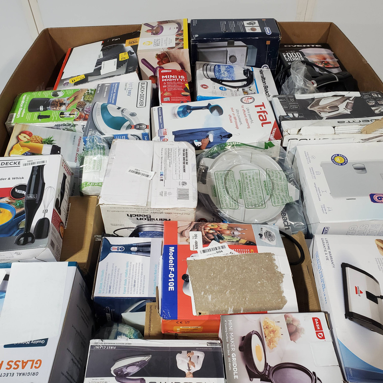 124 units of Small Appliances - MSRP $6,460 - Returns (Lot # 786781)