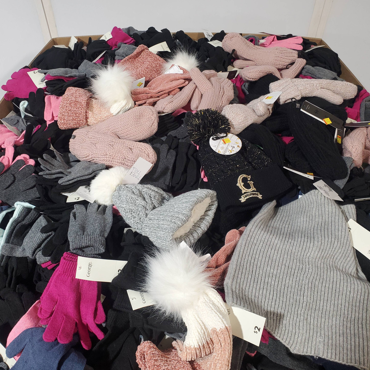 2075 units of Winter Clothing Accessories - MSRP $12,287 - Like New (Lot # 789226)