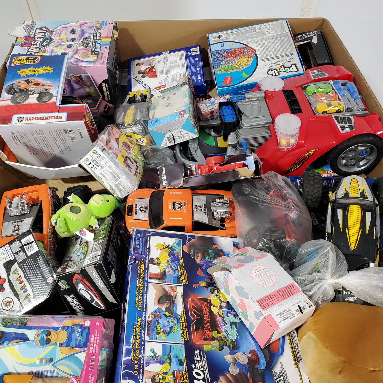 148 units of Toys - MSRP $3,668 - Returns (Lot # 796329)