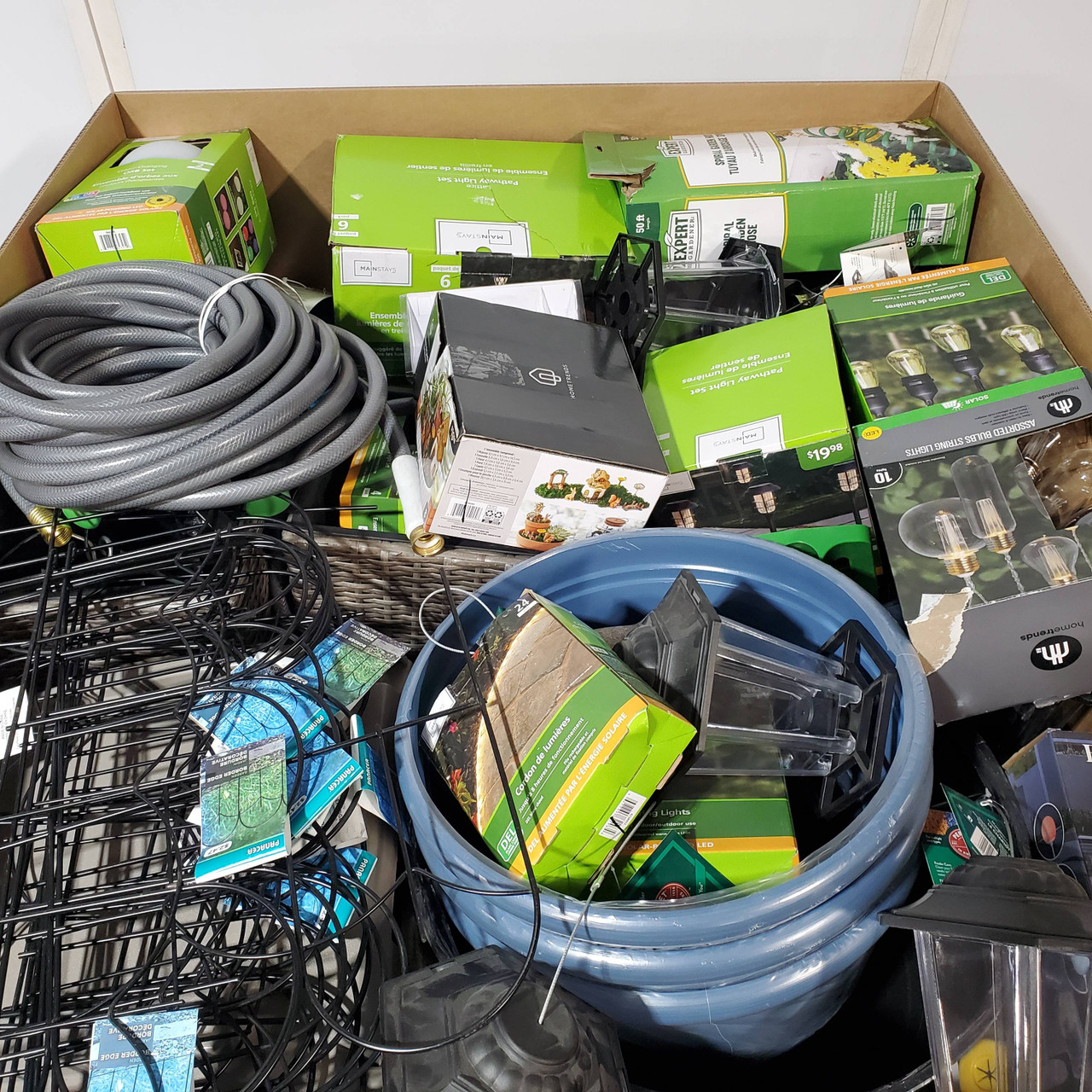 116 units of Garden & Accessories - MSRP $2,103 - Returns (Lot # 797924)