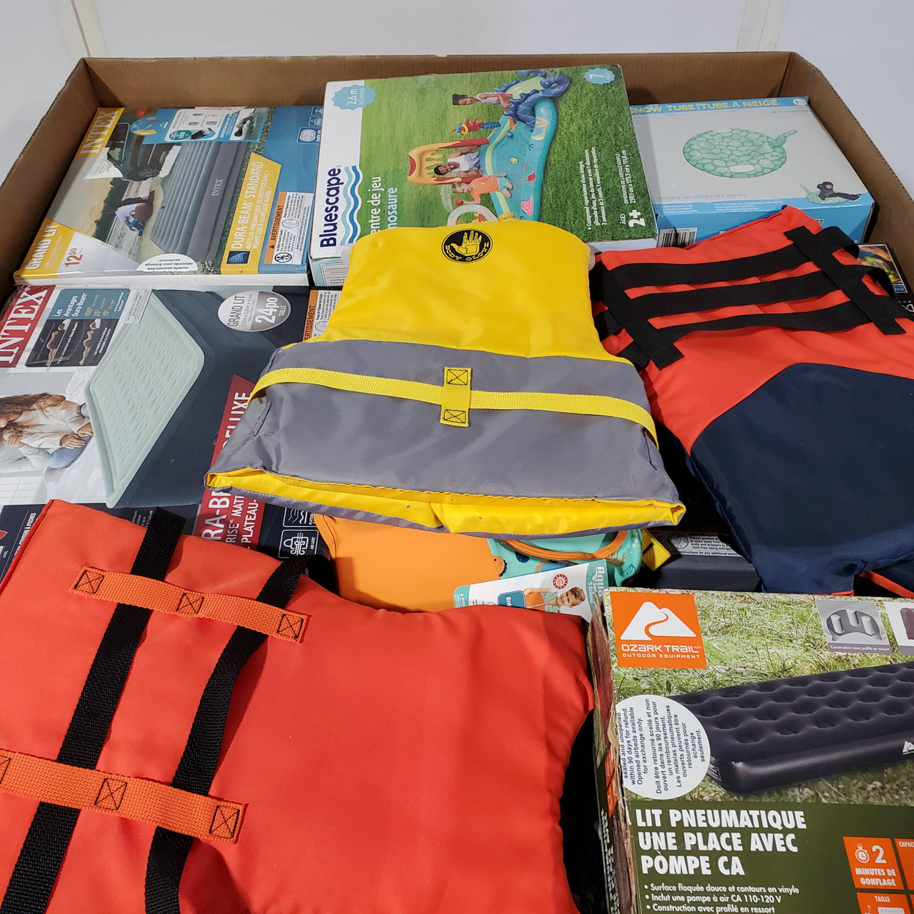 91 units of Sports & Outdoor - MSRP $3,586 - Returns (Lot # 799413)
