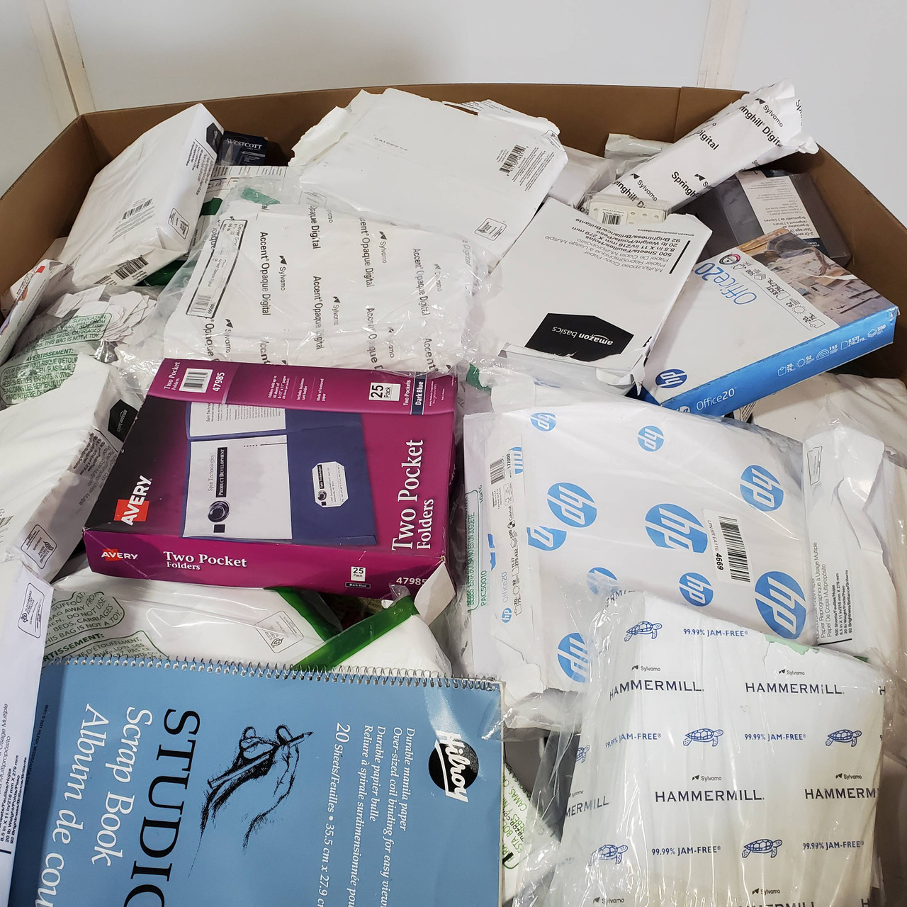 676 units of Office & School Supplies - MSRP $7,352 - Returns (Lot # 800704)