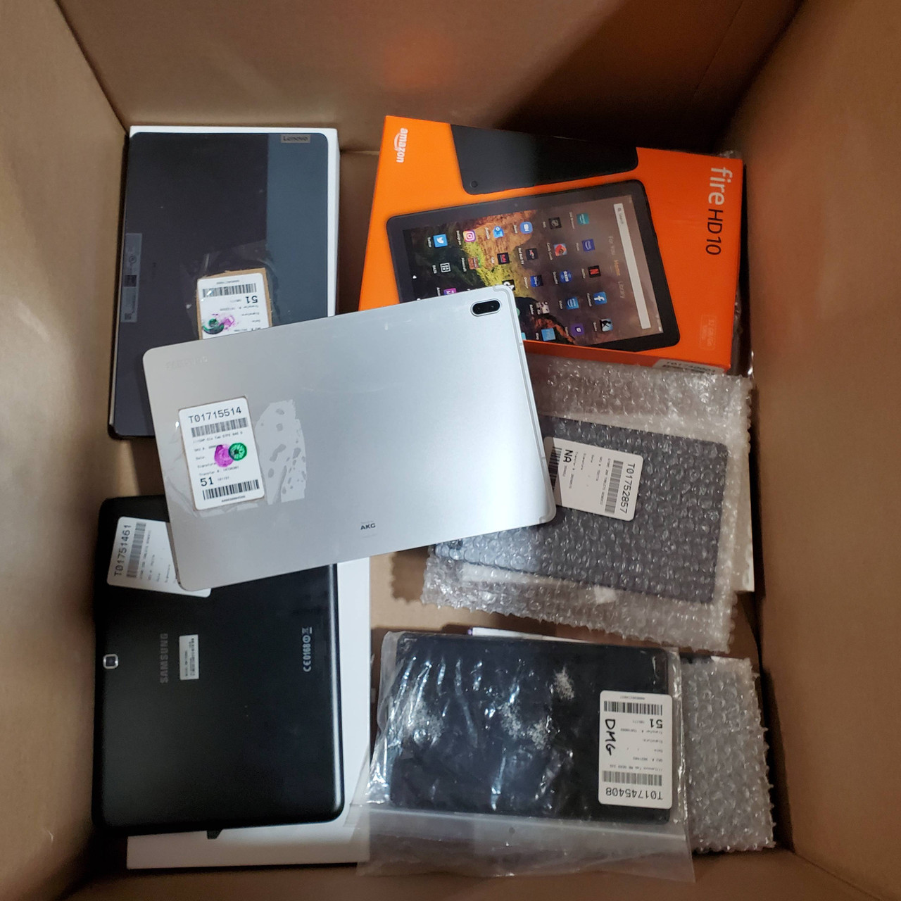 13 units of Tablets - MSRP $2,871 - Salvage (Lot # 792808)