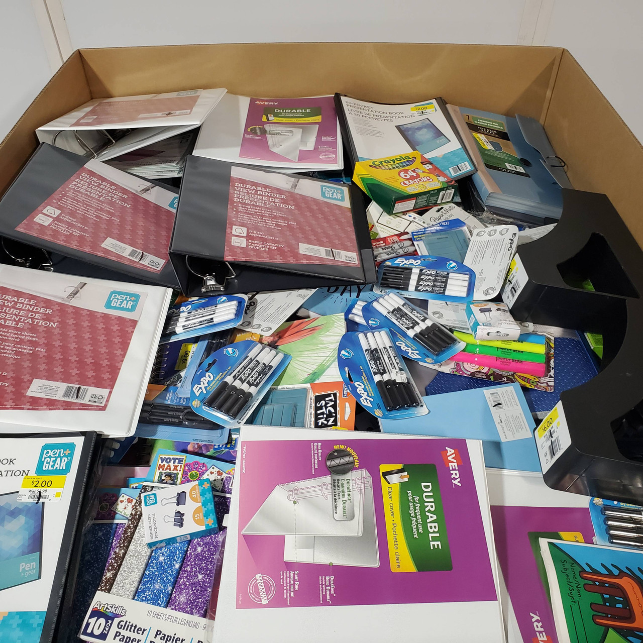 1494 units of Office & School Supplies - MSRP $8,451 - Returns (Lot # 806530)