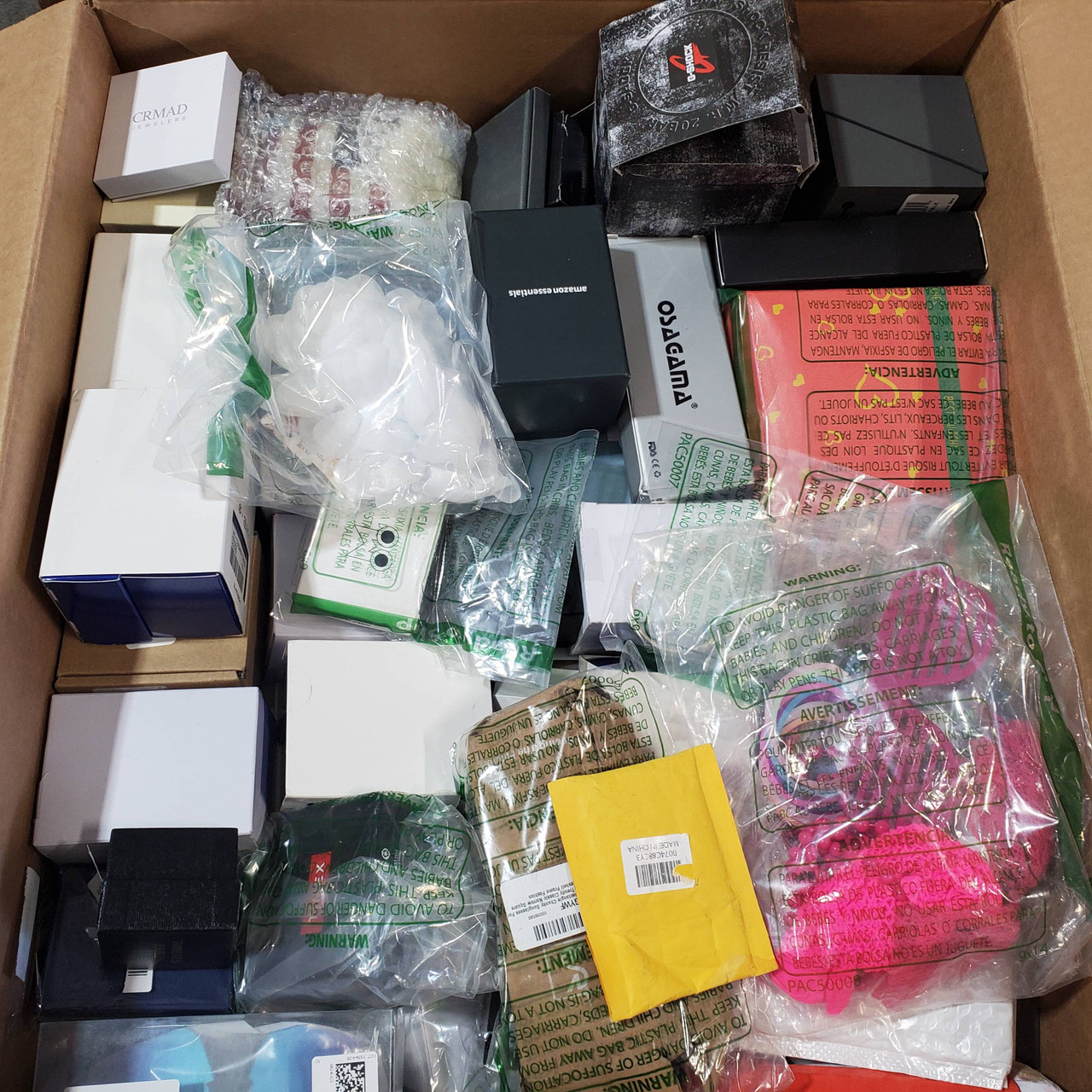 203 units of Jewelry, Sunglasses Watches MSRP $8,344 Returns