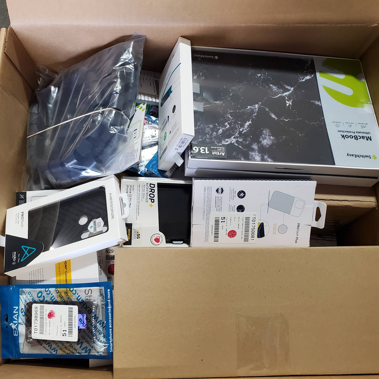 123 units of Electronic Accessories - MSRP $4,911 - Returns (Lot # 804910)