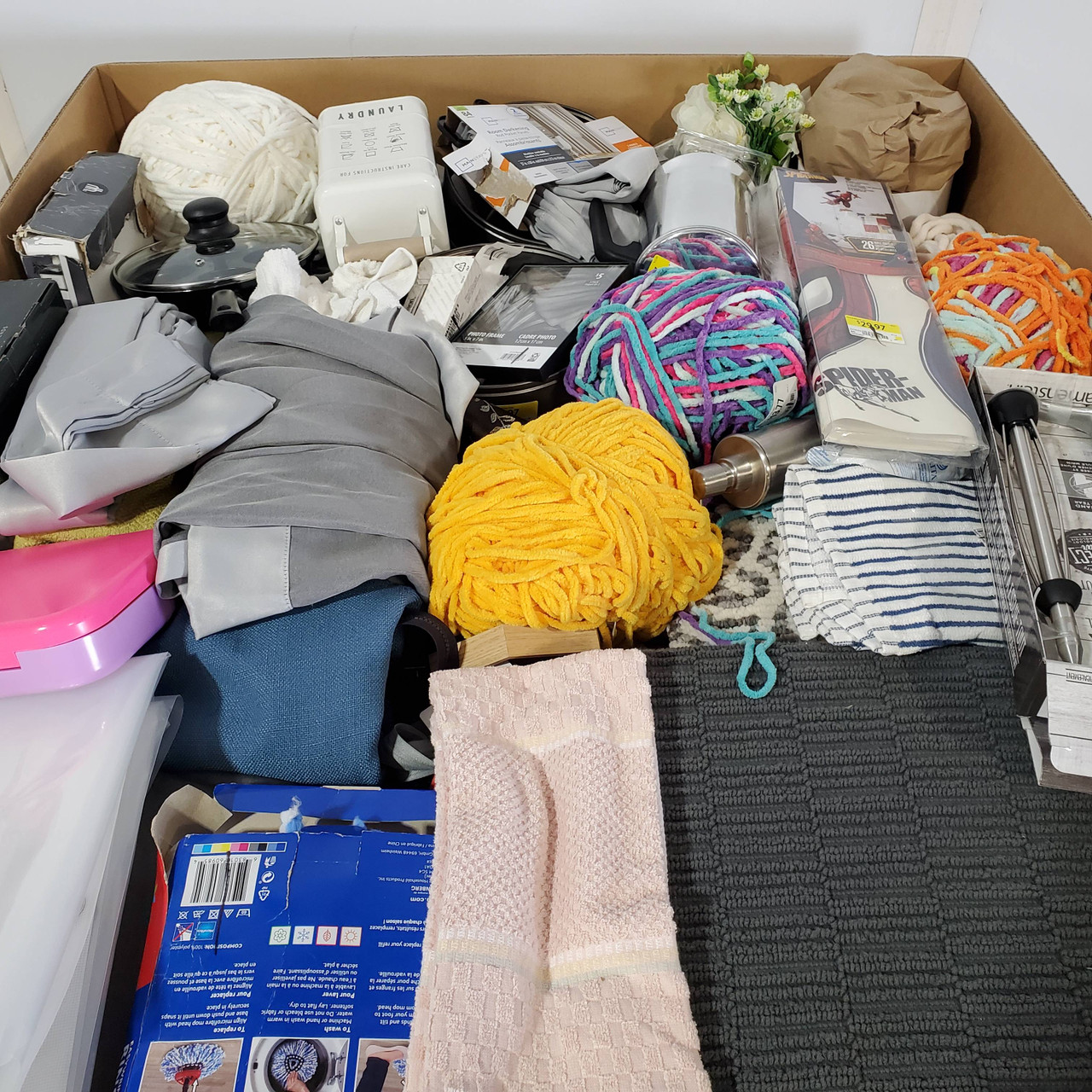 150 units of Home Products - MSRP $2,352 - Returns (Lot # 807556)
