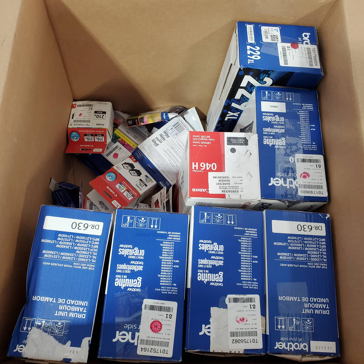 38 units of Ink & Toners - MSRP $4,558 - Salvage (Lot # 810002)