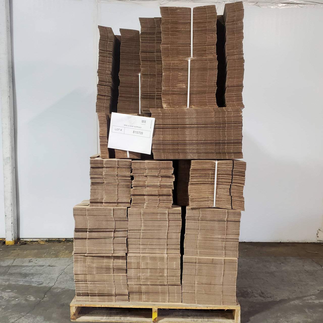 37 units of Mailing Boxes - MSRP $3,266 - Brand New (Lot # 815709)