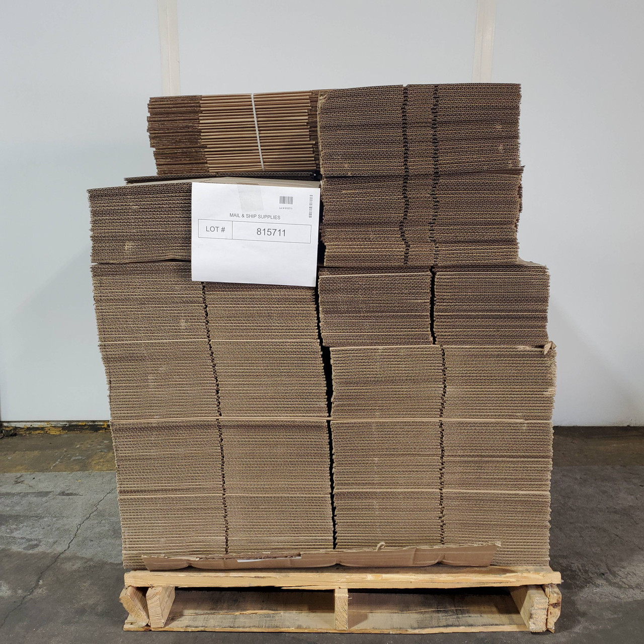 32 units of Corrugated Shipping Boxes - MSRP $1,090 - Brand New (Lot # 815711)