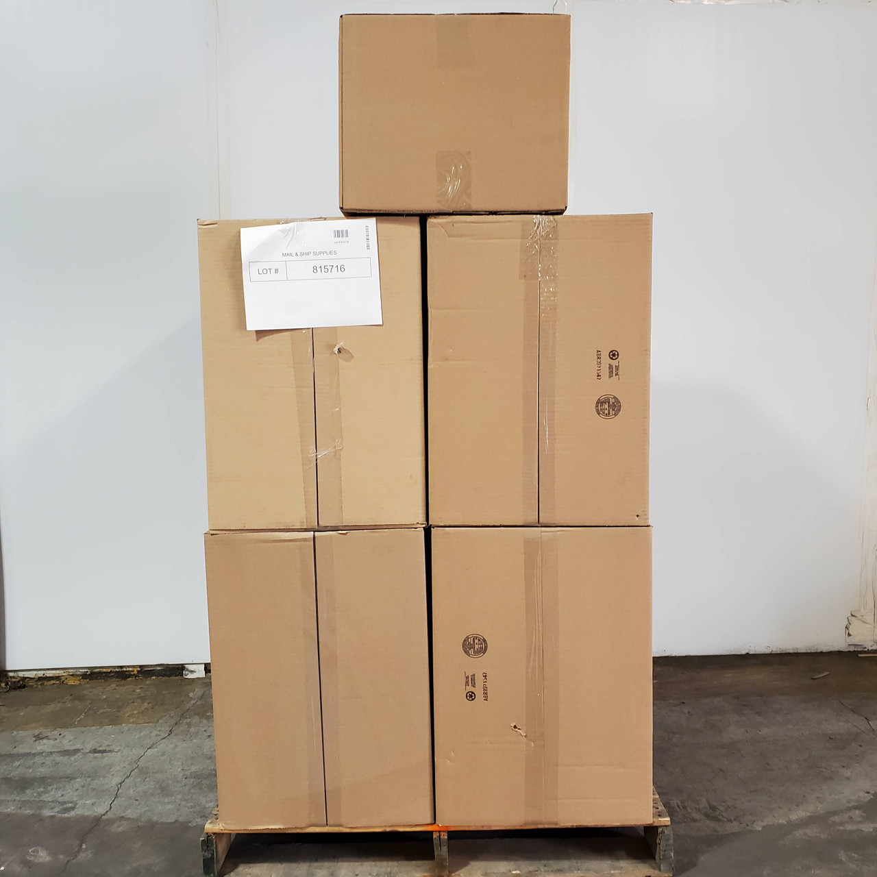 13 units of Open-End Bubble Bags - MSRP $1,058 - Brand New (Lot # 815716)