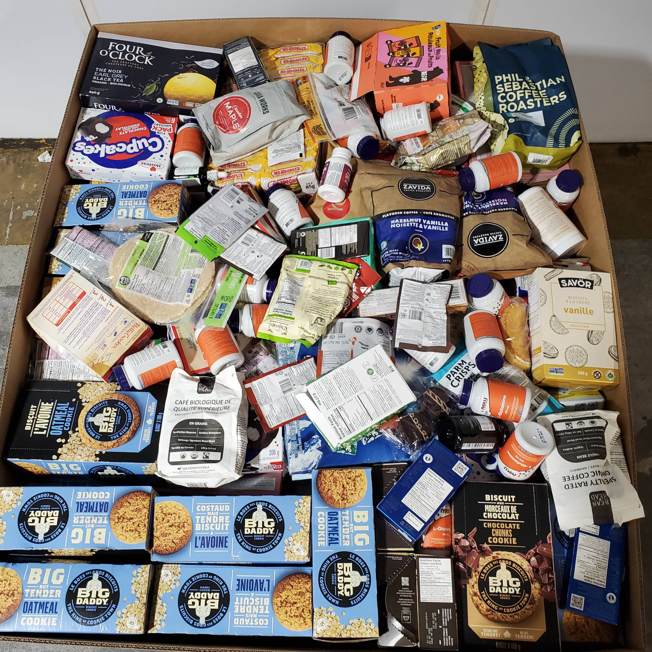 690 units of Food & Snacks - MSRP $5,890 - Like New (Lot # 8260104)