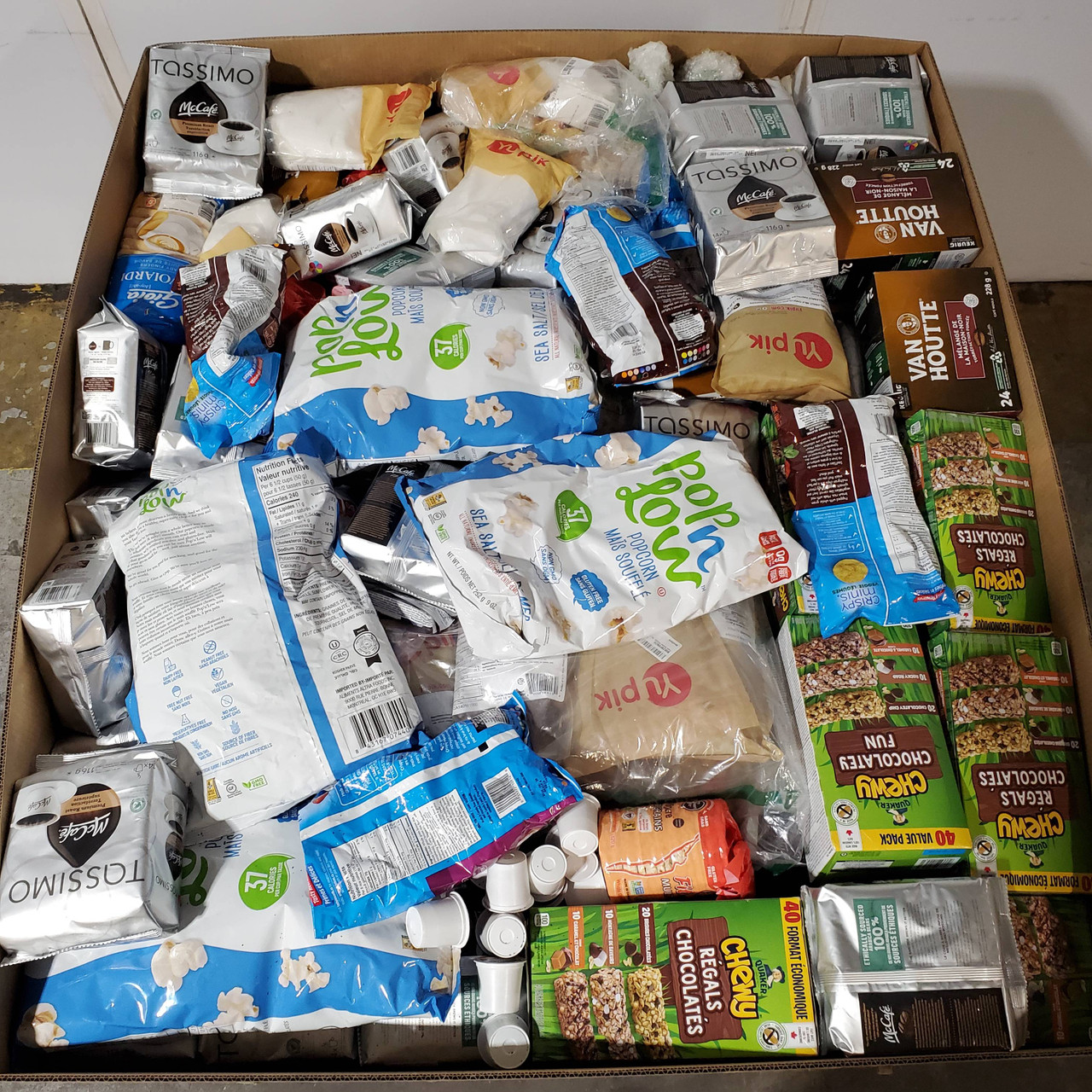 487 units of Food & Snacks - MSRP $3,886 - Like New (Lot # 8252128)