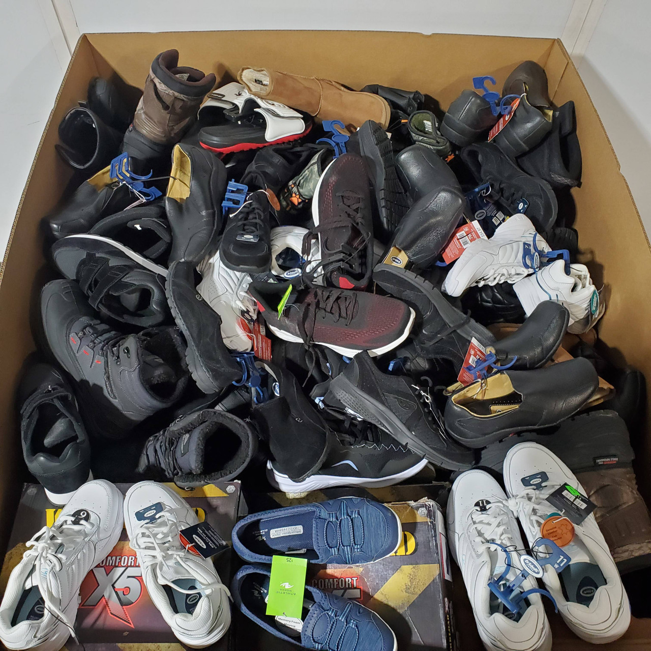177 units of Shoes (pair) - MSRP $7,379 - Returns (Lot # 838028)